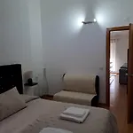 Chez Louise: Onde A Serra Beija O Ceu