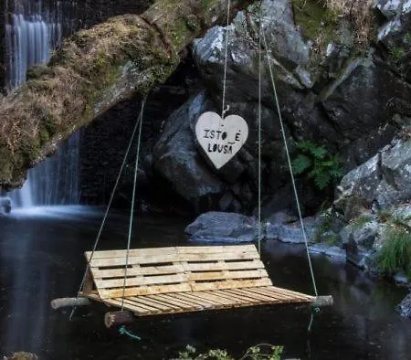 Chez Louise: Onde A Serra Beija O Ceu Проживание в семье