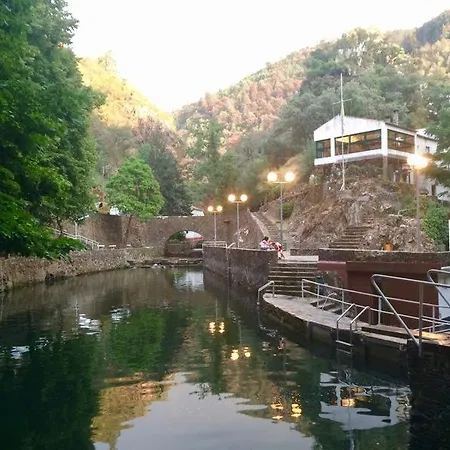 Chez Louise: Onde A Serra Beija O Ceu Lousa (Coimbra)