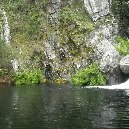 Chez Louise: Onde A Serra Beija O Ceu Луса
