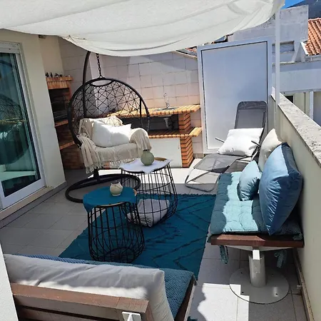Homestay Chez Louise: Onde A Serra Beija O Ceu Lousa (Coimbra)