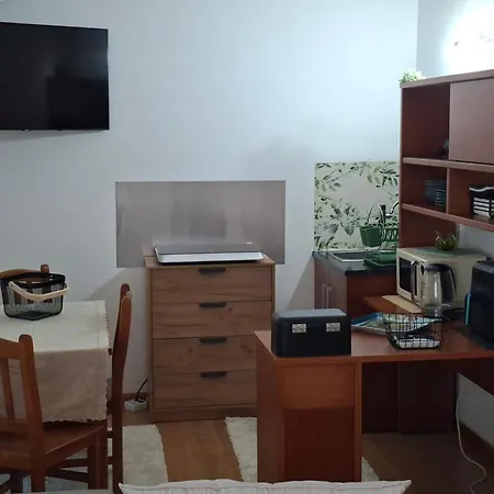 Chez Louise: Onde A Serra Beija O Ceu Lousã