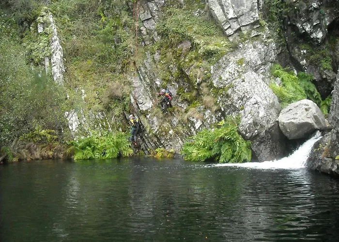 Chez Louise: Onde A Serra Beija O Ceu Lousã