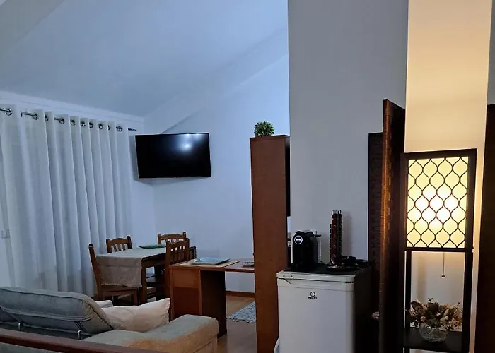 Chez Louise: Onde A Serra Beija O Ceu Ubytování v soukromí Lousã