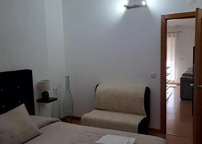 Chez Louise: Onde A Serra Beija O Ceu